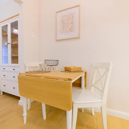 New Modern 2nd Floor סלוניקי